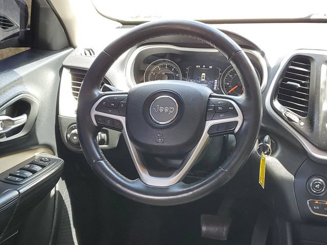 Used 2015 Jeep Cherokee Latitude AWD/4WD image 24