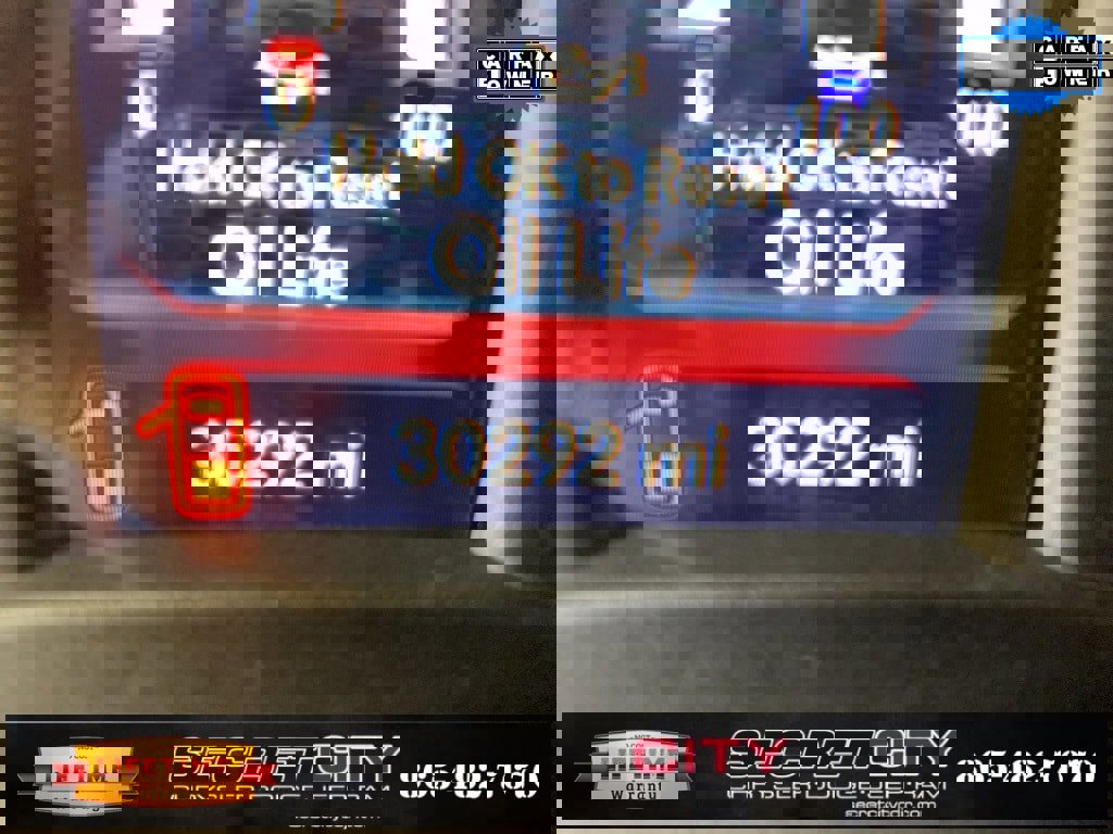 Used 2024 RAM 2500 Big Horn w/ Sport Appearance Package image 19