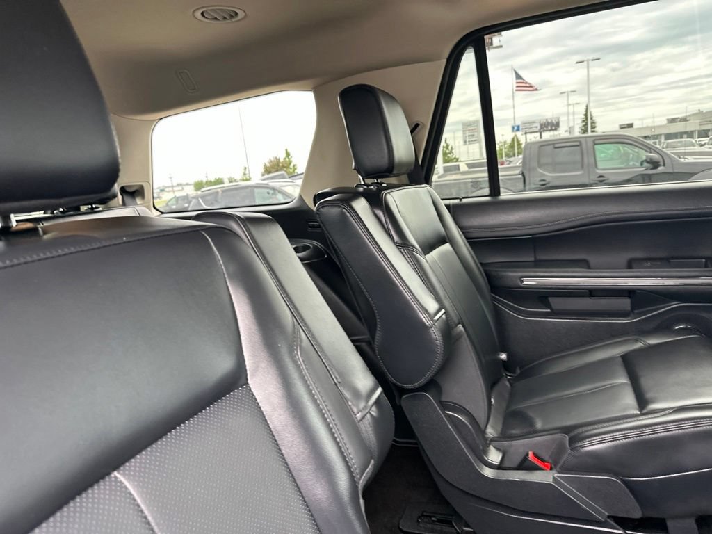 Used 2023 Ford Expedition XLT AWD/4WD image 42