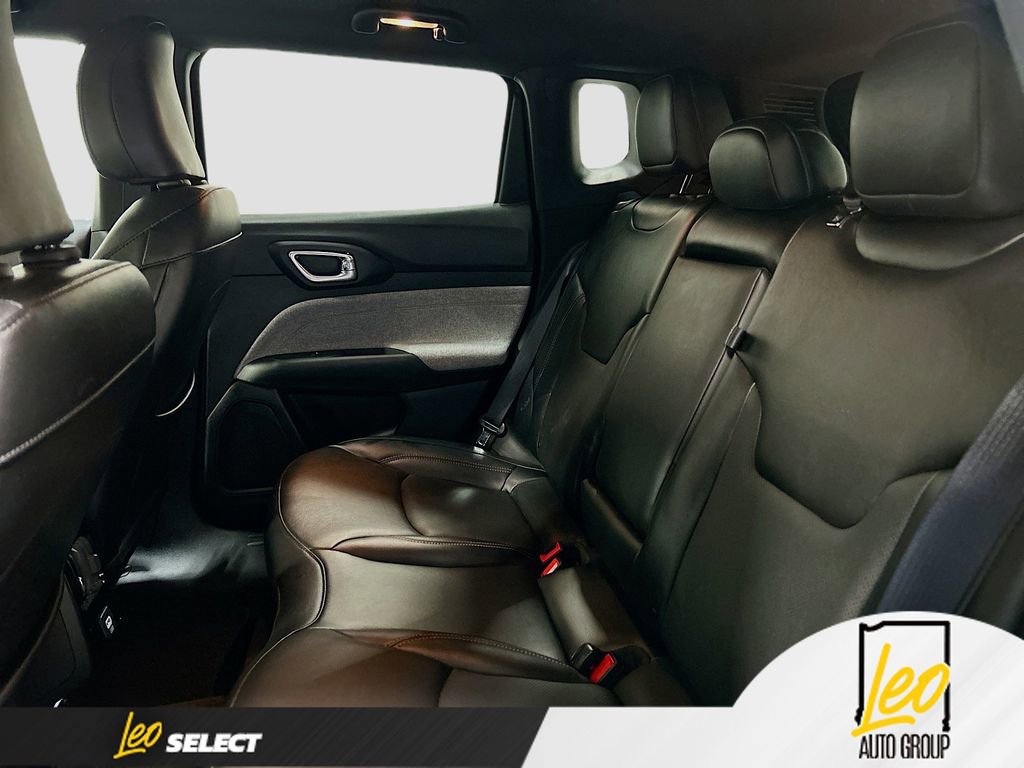 Used 2023 Jeep Compass Latitude image 23