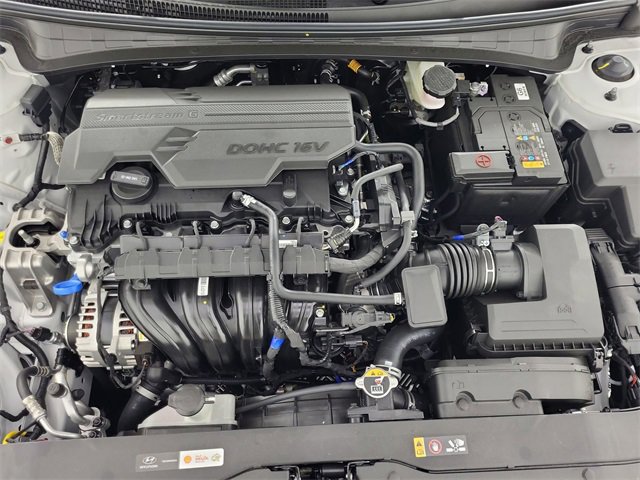 Certified 2025 Hyundai Elantra Limited image 27