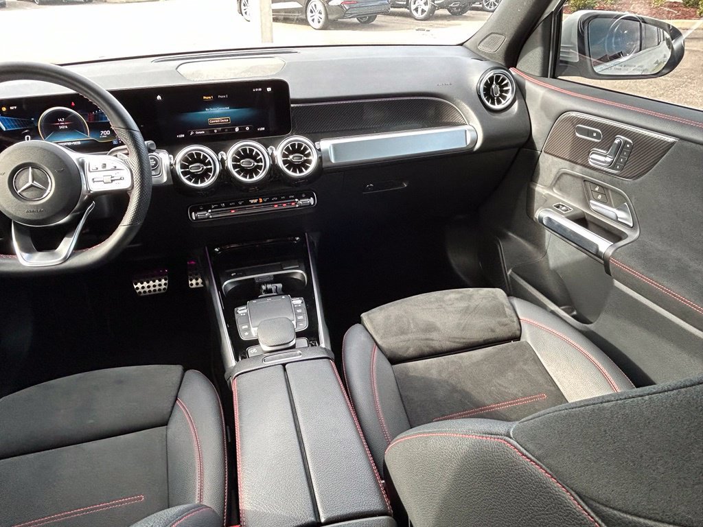 Used 2022 Mercedes-Benz GLB 35 AMG 4MATIC image 11