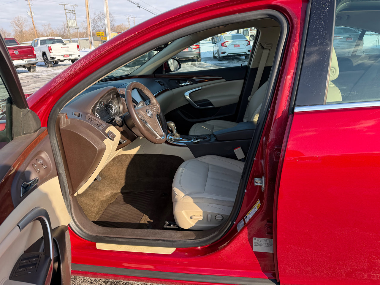 Used 2015 Buick Regal Premium w/ Experience Buick Package image 11