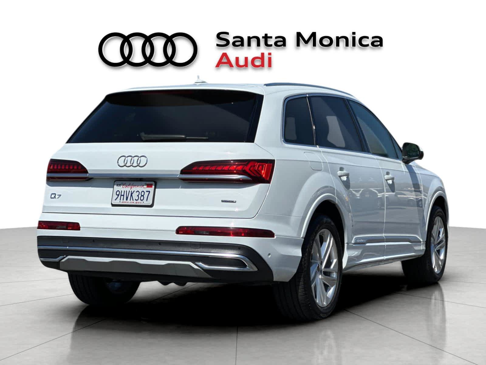 Used 2023 Audi Q7 3.0T Premium w/ Convenience Package AWD/4WD image 2