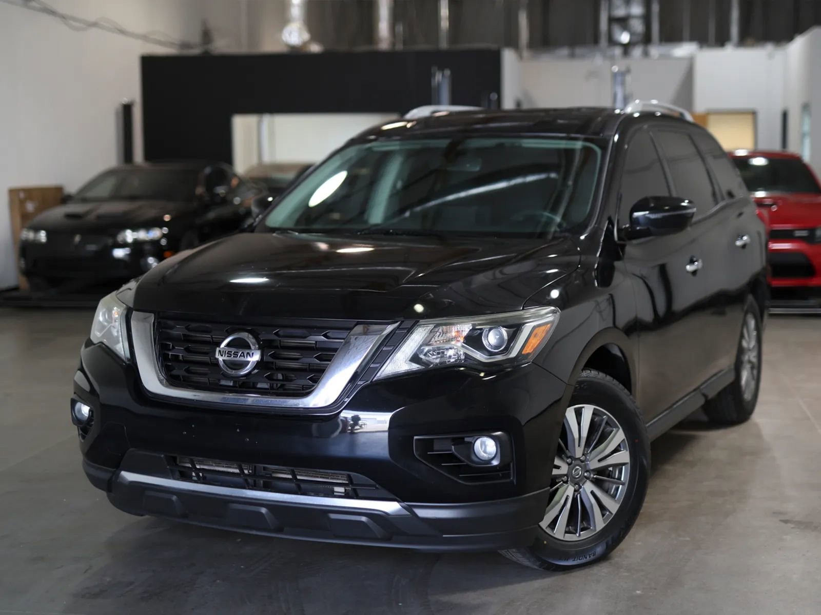 Used 2018 Nissan Pathfinder SV