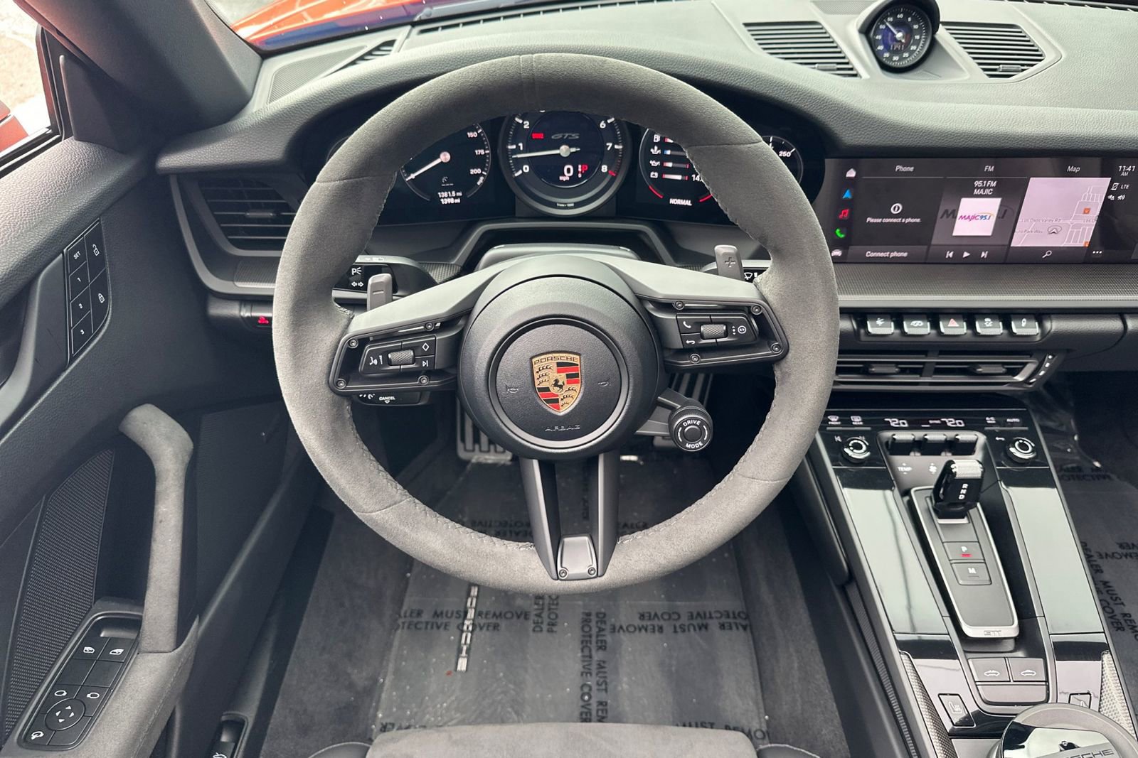 Certified 2023 Porsche 911 Targa 4 GTS AWD/4WD image 17