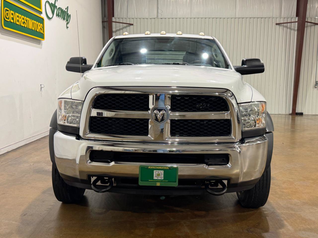 Used 2015 RAM 4500 Tradesman w/ Chrome Appearance Group AWD/4WD image 2