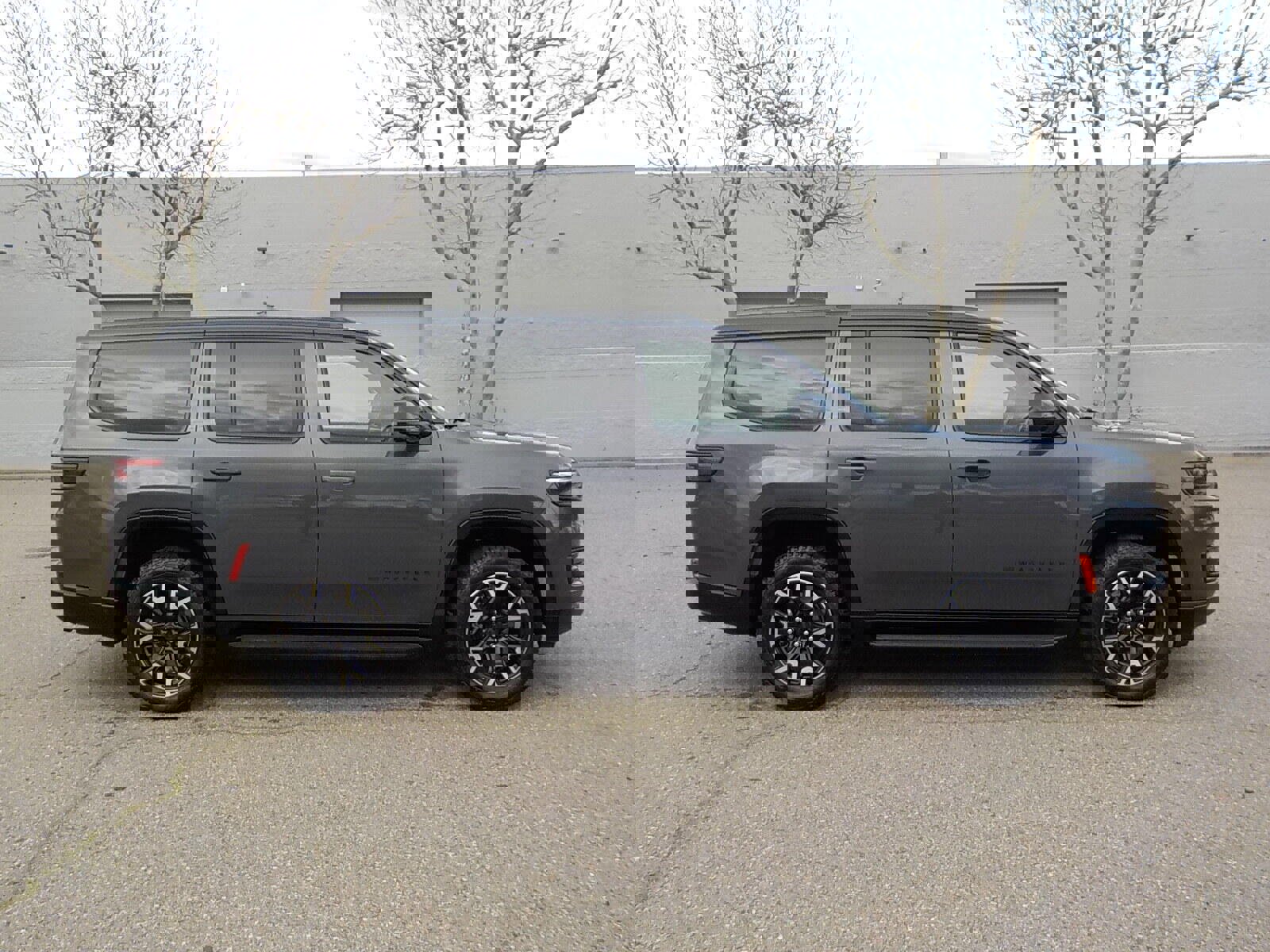 Used 2025 Jeep Wagoneer Series II image 4