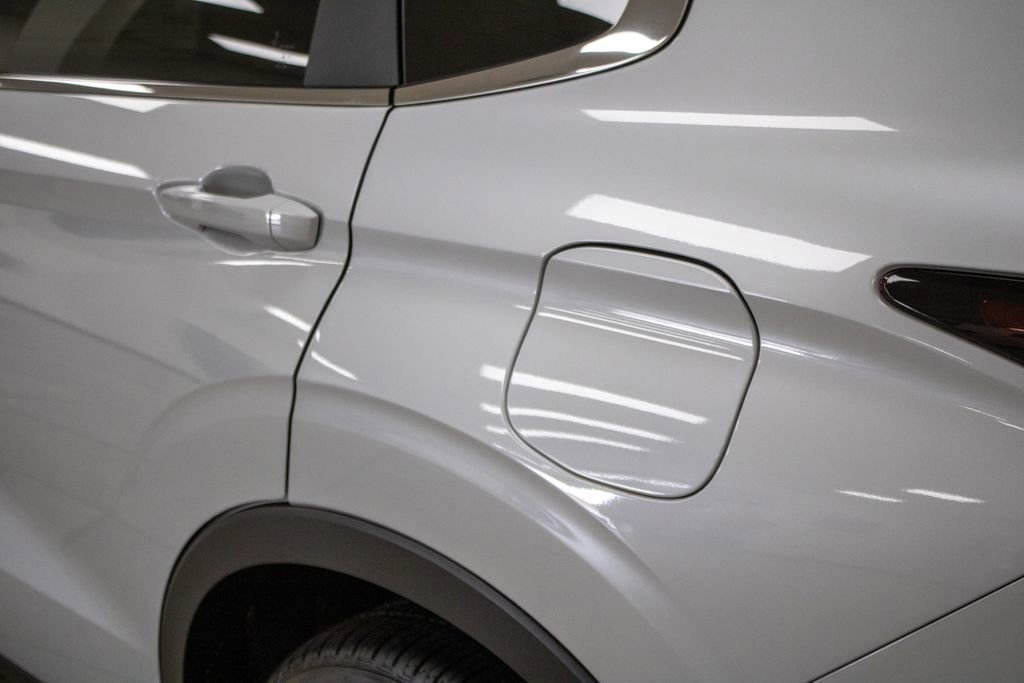 New 2023 Mitsubishi Outlander SEL image 5