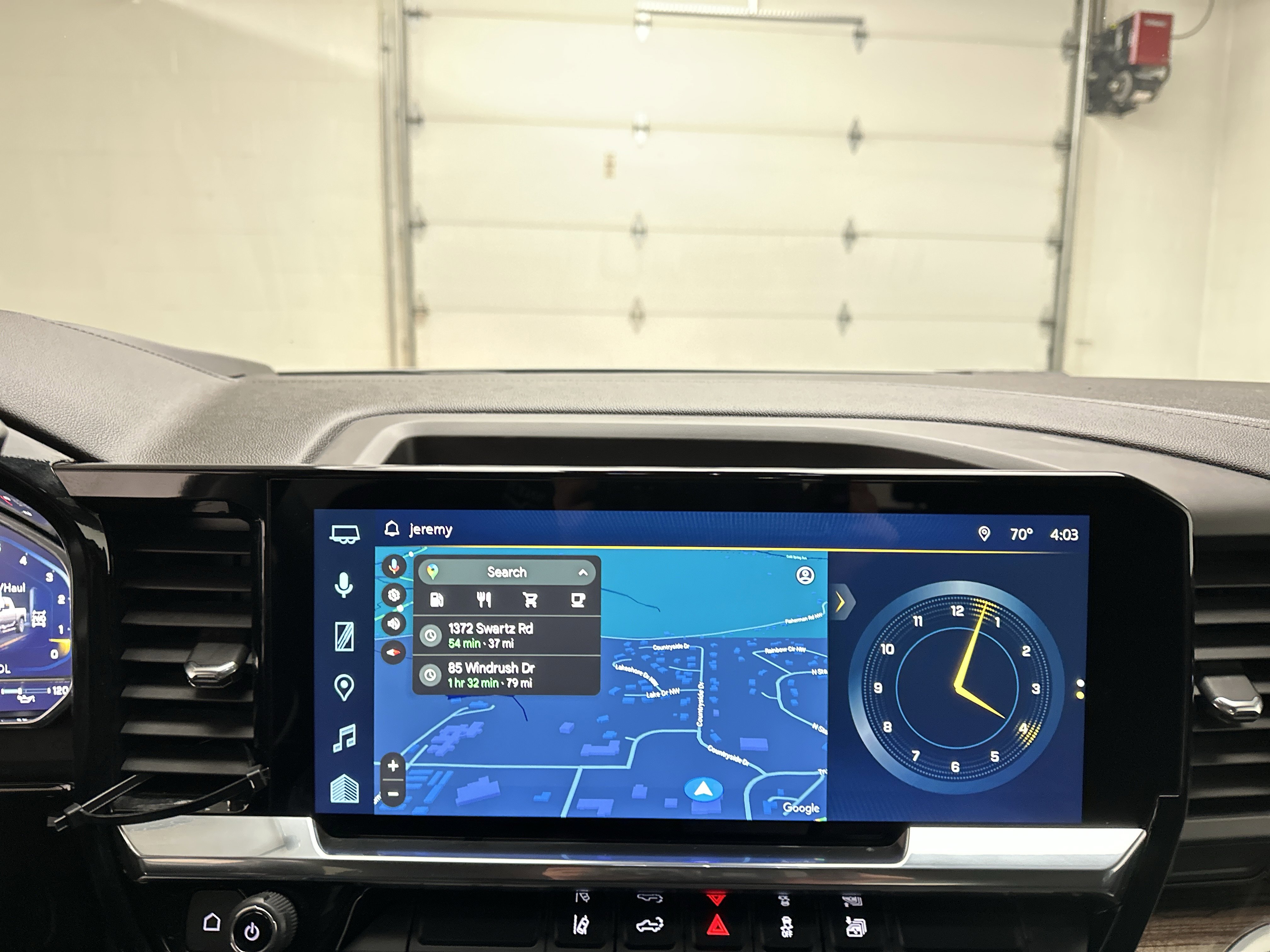 Used 2025 Chevrolet Silverado 2500 LT w/ Convenience Package image 33