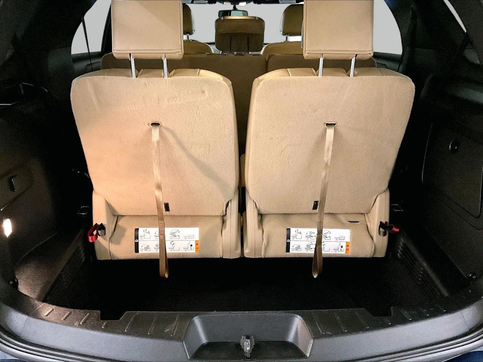 Used 2017 Ford Explorer XLT w/ Equipment Group 202A image 36