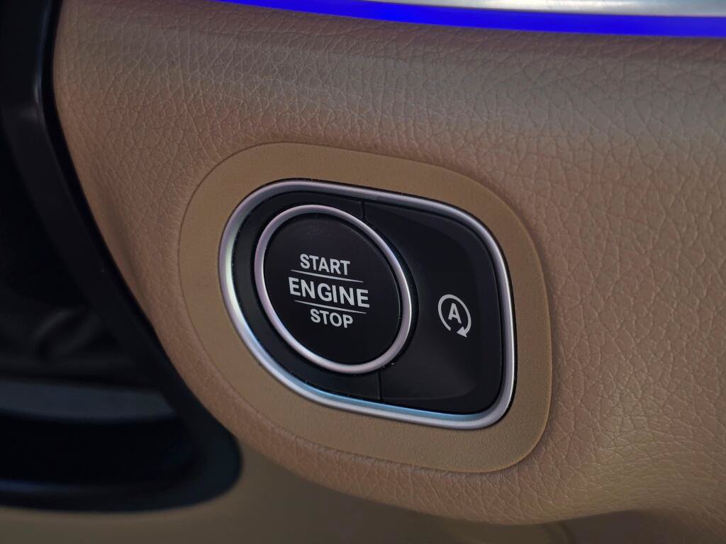 Used 2024 Mercedes-Benz GLE 350 4MATIC w/ Driver Assistance Package image 92