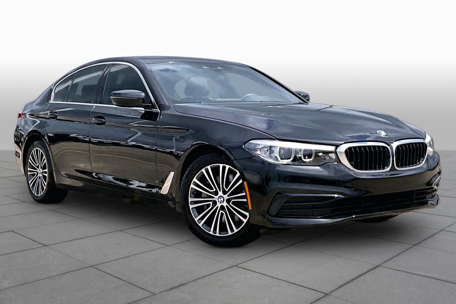 Used 2019 BMW 530i w/ Convenience Package image 3