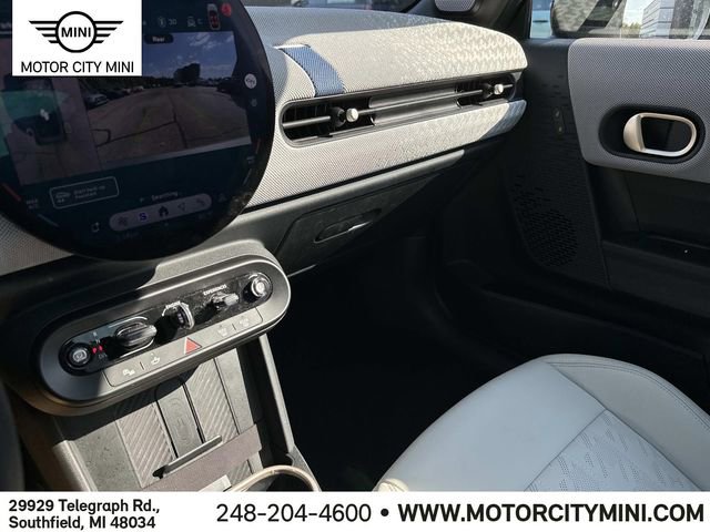 Certified 2025 MINI Cooper S image 36