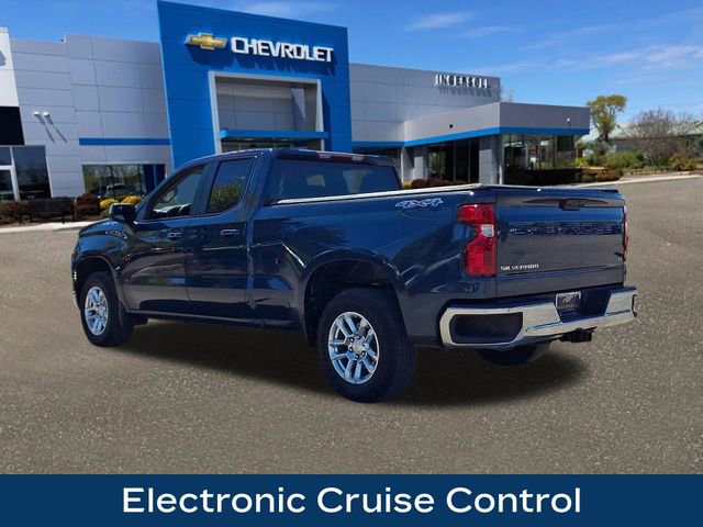 Used 2023 Chevrolet Silverado 1500 LT AWD/4WD image 24