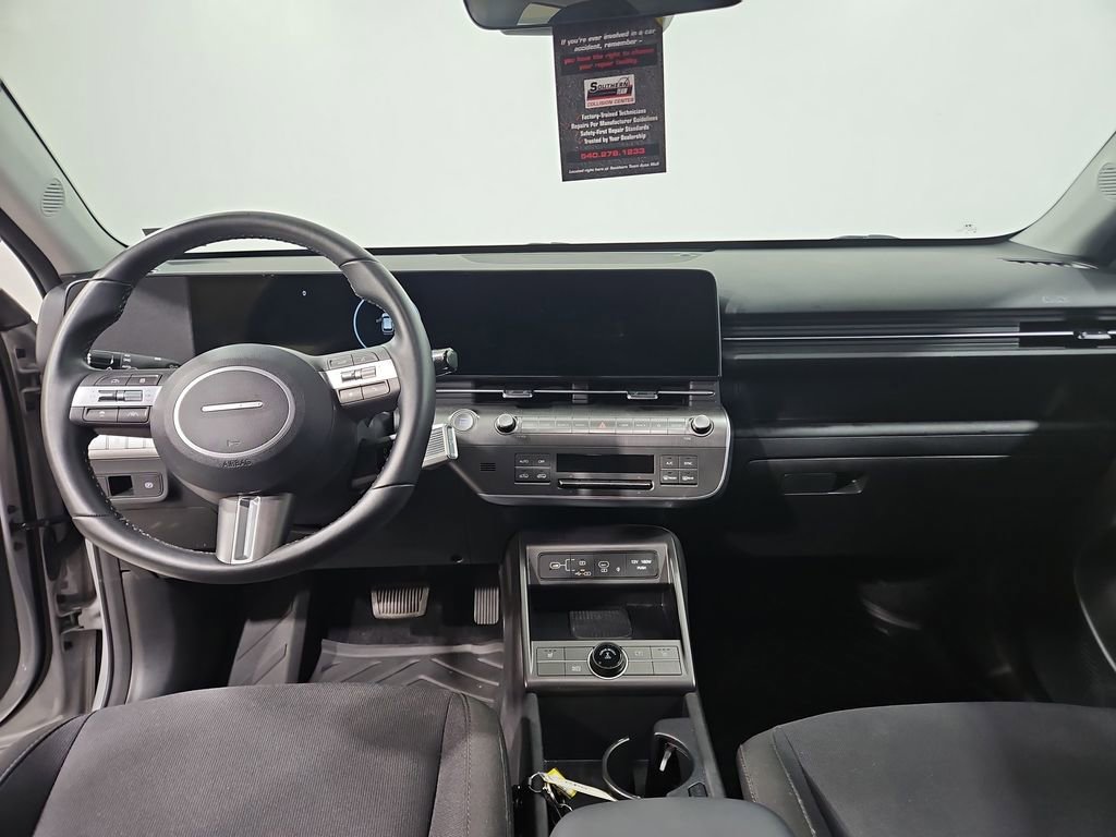 Certified 2025 Hyundai Kona SEL AWD/4WD image 19