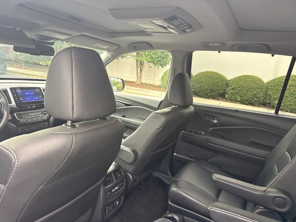 Certified 2017 Honda Pilot Elite image 12