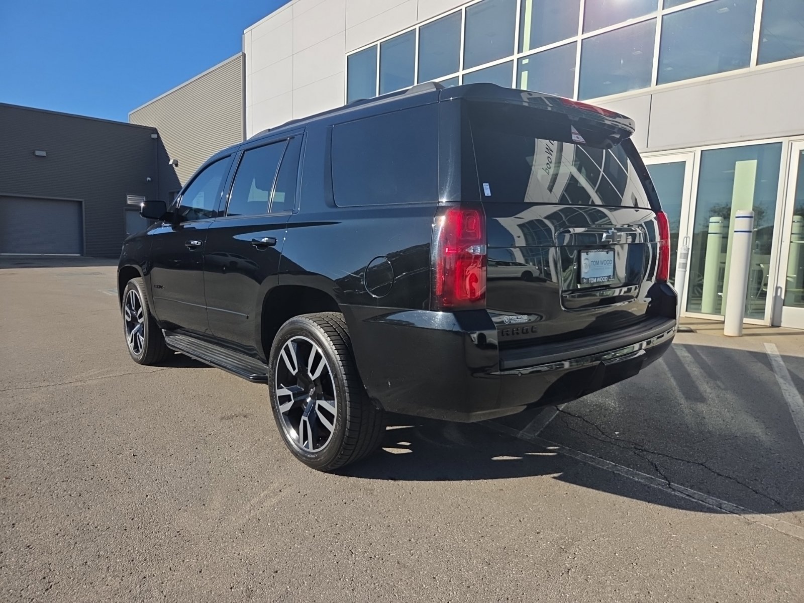 Used 2019 Chevrolet Tahoe Premier AWD/4WD image 14