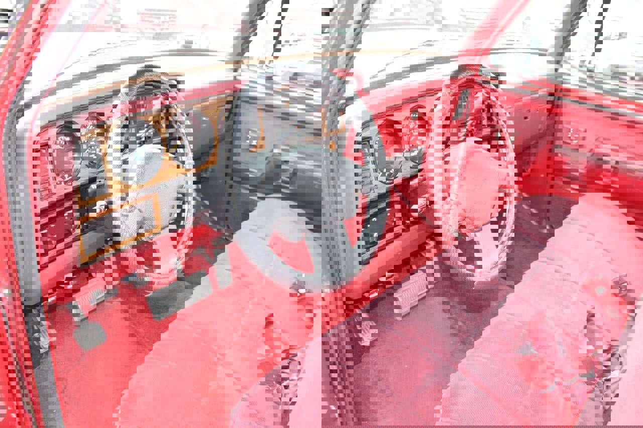 Used 1992 Dodge D/W Truck 150 image 13