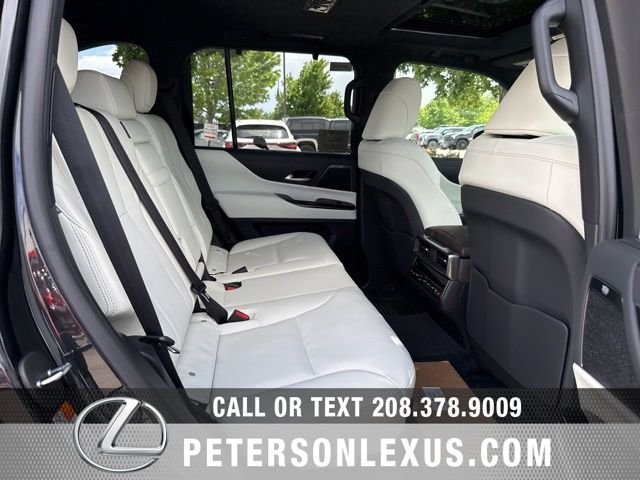 New 2026 Lexus LX 600 4WD w/ Luxury Package image 16