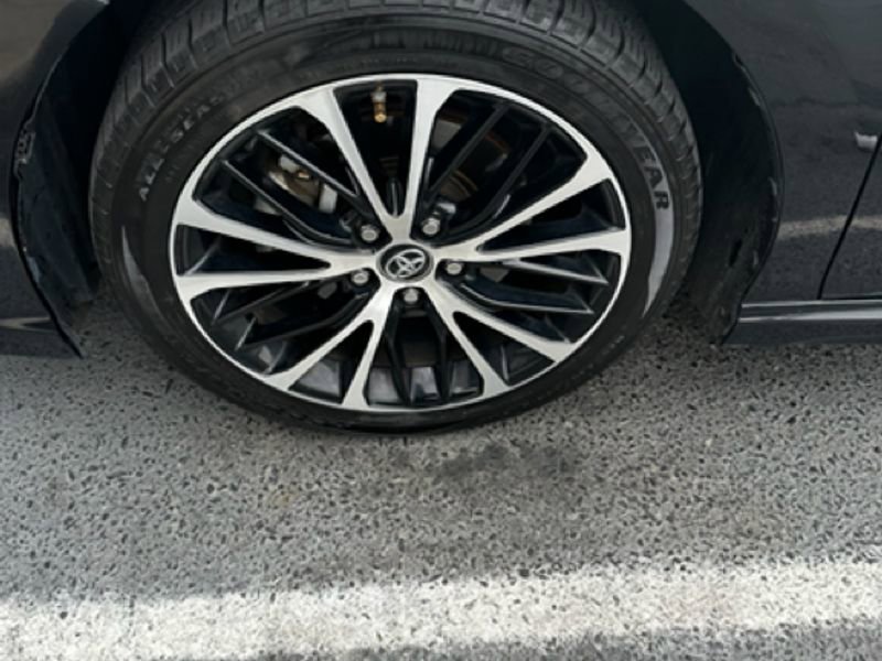 Used 2018 Toyota Camry SE image 9