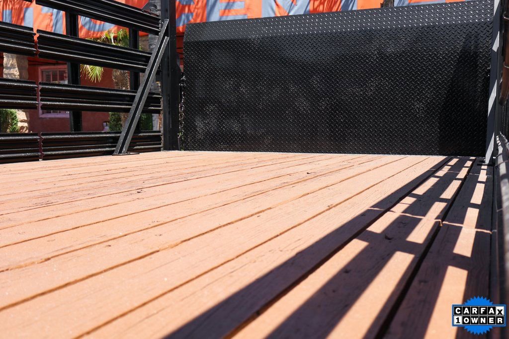 Used 2017 Ford F550 2WD Crew Cab Super Duty image 9