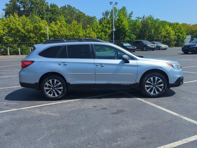 Used 2016 Subaru Outback 2.5i Limited image 4