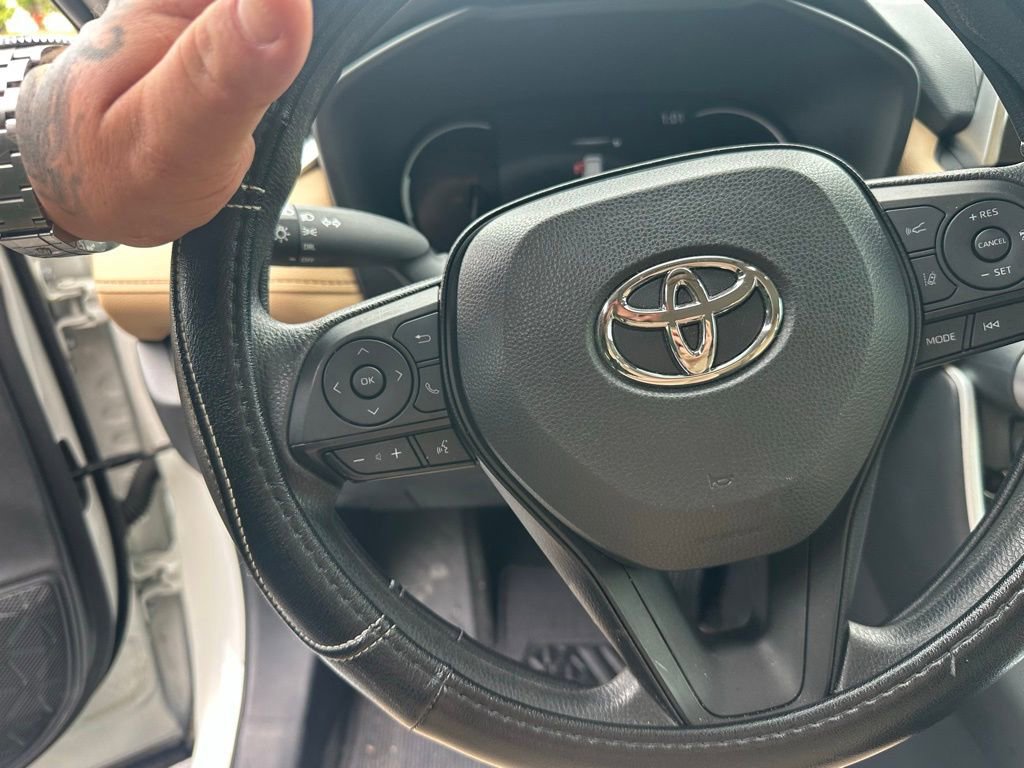 Used 2024 Toyota RAV4 LE image 13