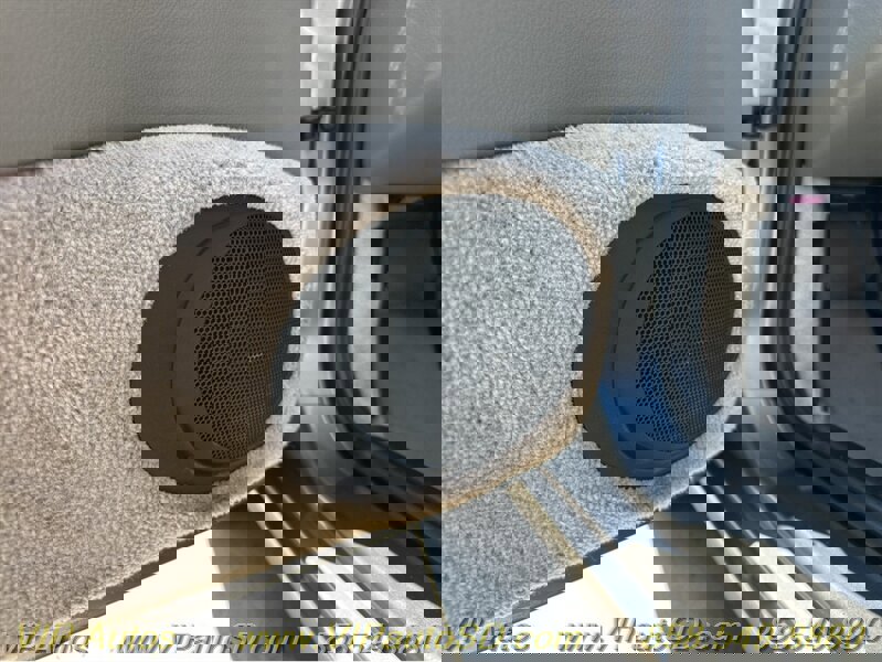 Used 2001 Porsche 911 Carrera 4 image 30