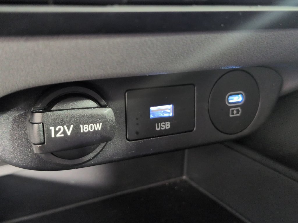 Used 2024 Hyundai Elantra SEL FWD image 34