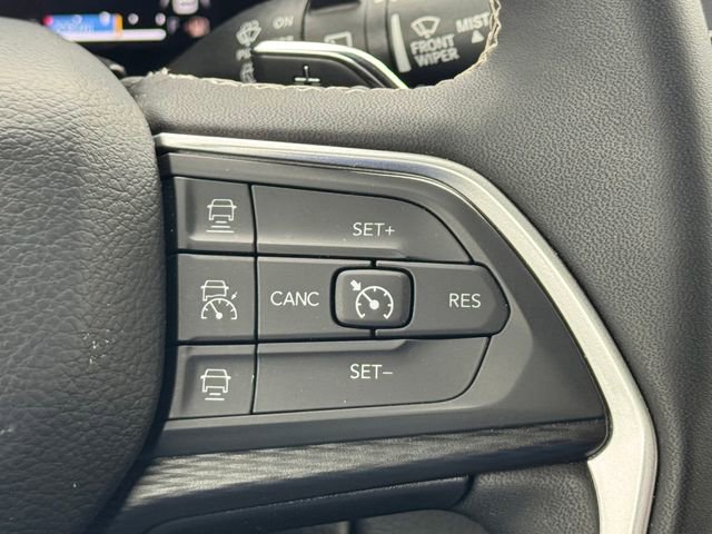 Used 2024 Jeep Grand Cherokee L Laredo image 25