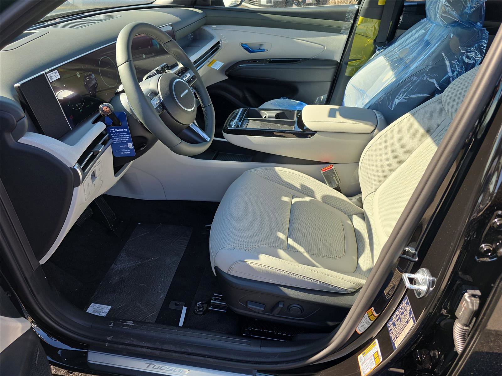 New 2026 Hyundai Tucson Limited image 3