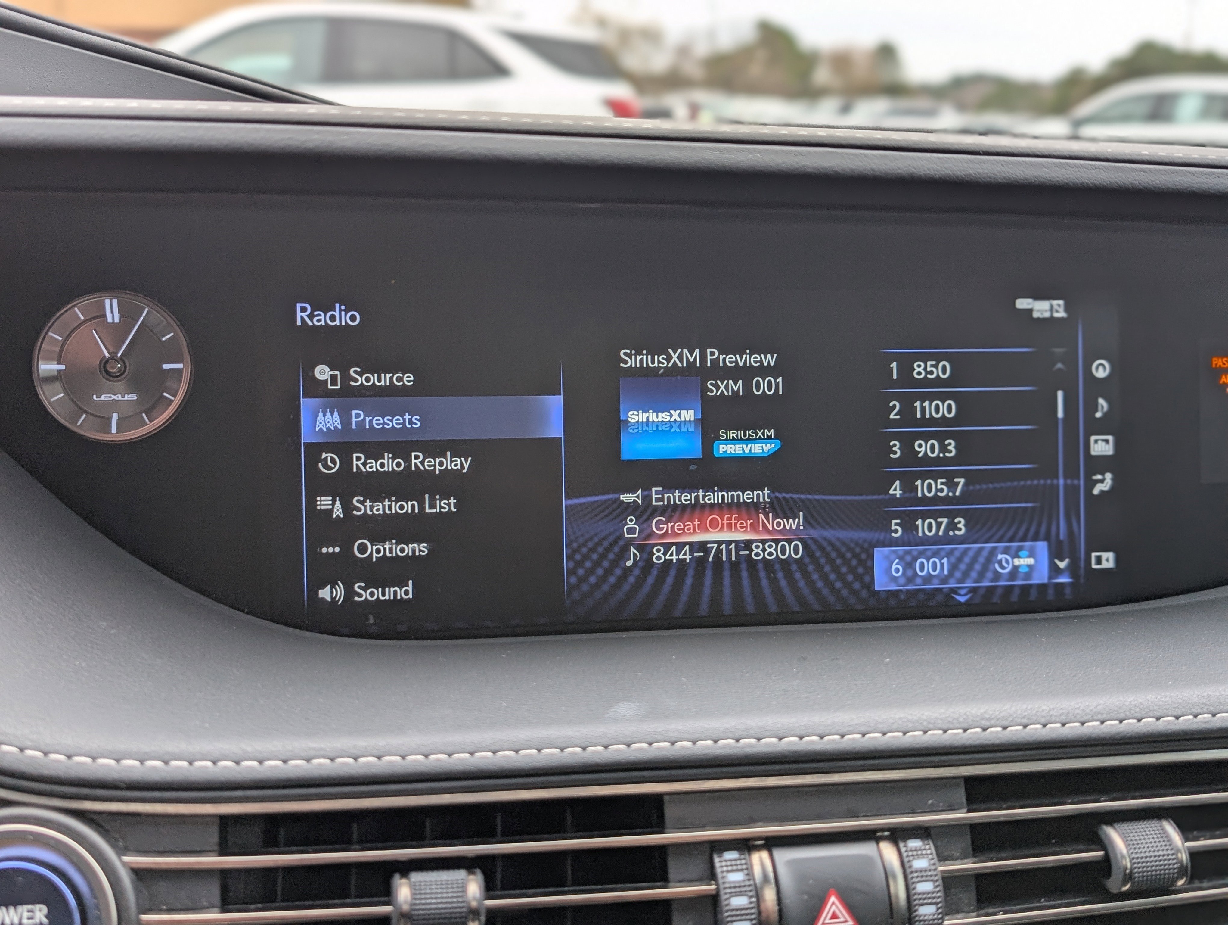 Used 2019 Lexus LS 500h LS 500h image 30