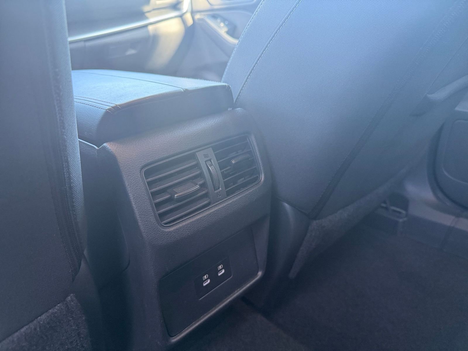 Used 2025 Nissan Rogue SV FWD image 24