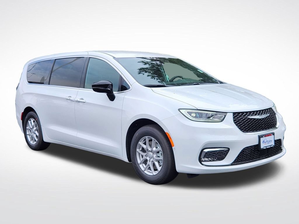 New 2026 Chrysler Pacifica Select FWD image 4