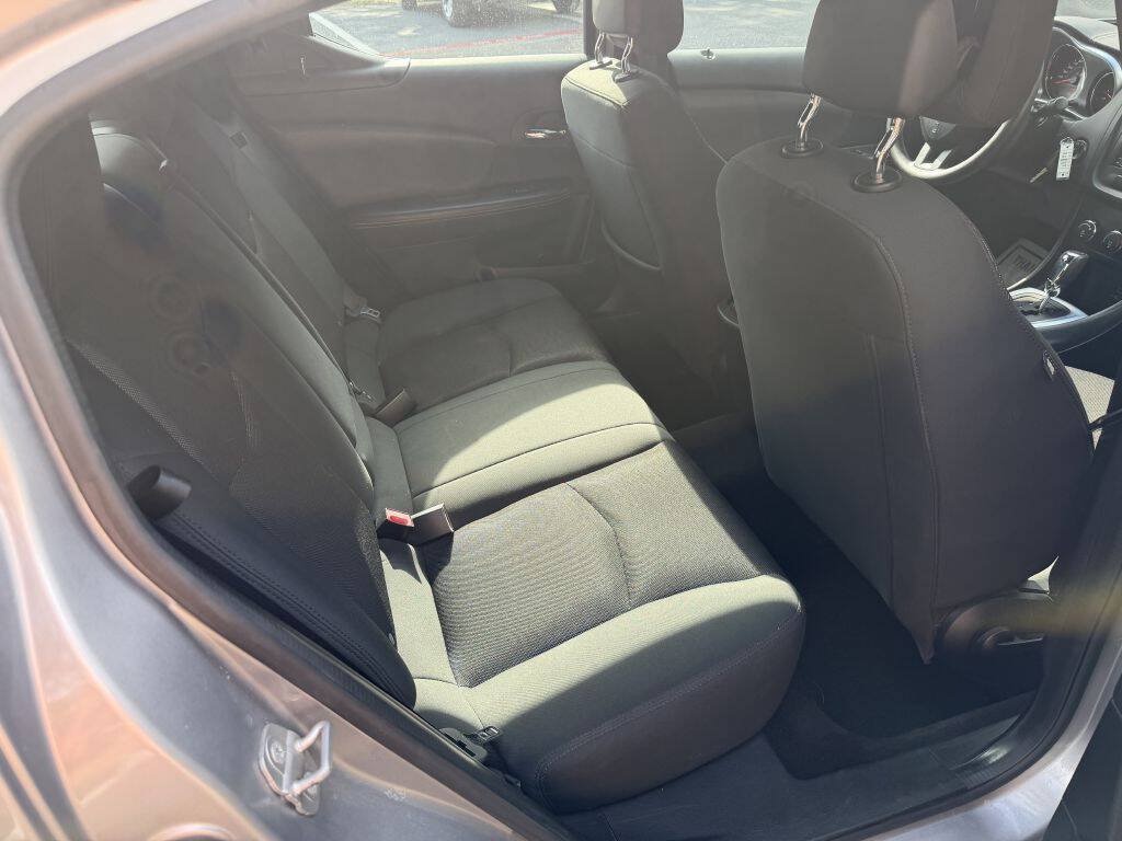 Used 2014 Dodge Avenger SE w/ Rallye Appearance Group FWD image 18