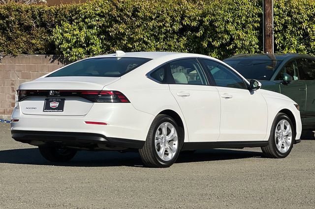 Used 2025 Honda Accord LX image 5