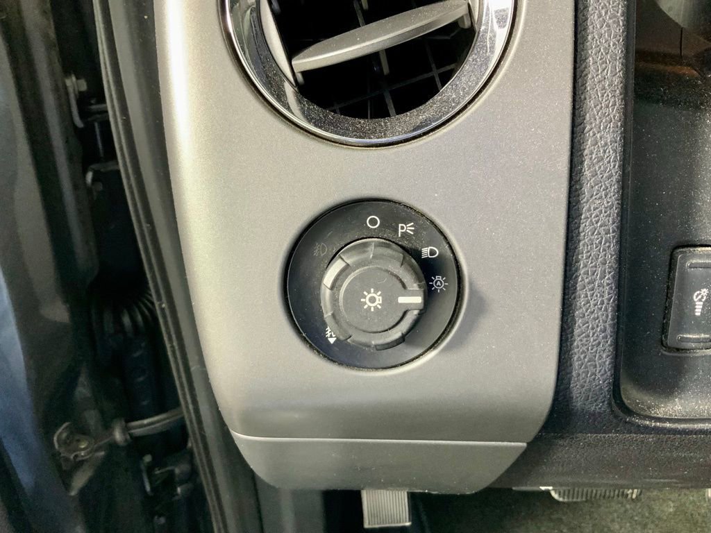 Used 2016 Ford Expedition EL Platinum image 22