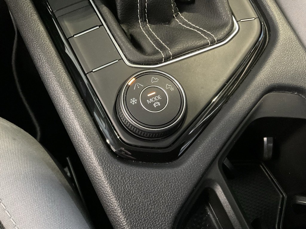 Used 2024 Volkswagen Taos S image 16