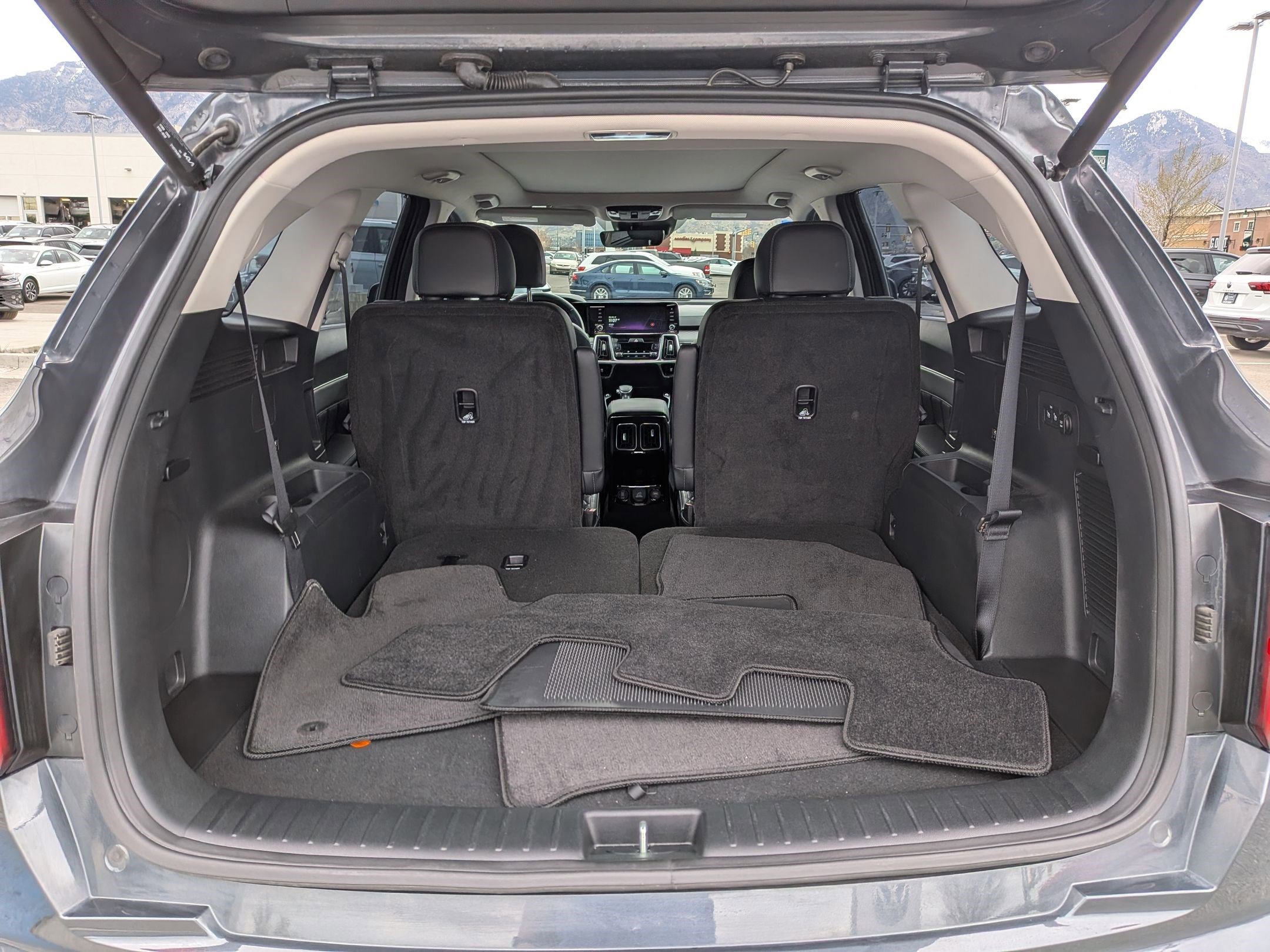 Used 2023 Kia Sorento SX image 31