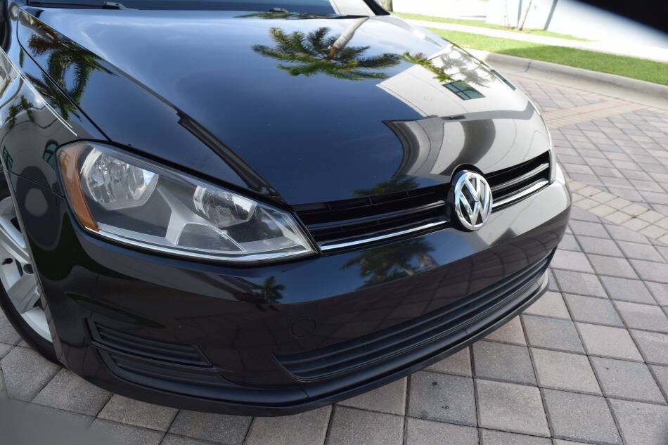 Used 2015 Volkswagen Golf TDI S FWD image 8