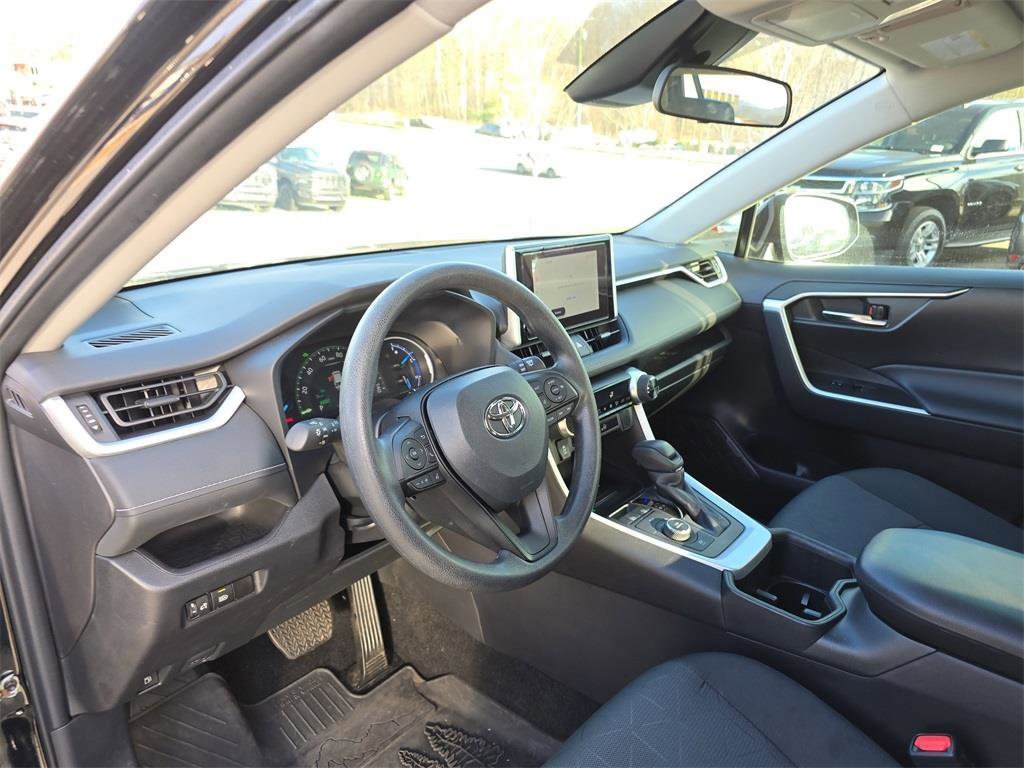 Used 2024 Toyota RAV4 AWD Hybrid image 23