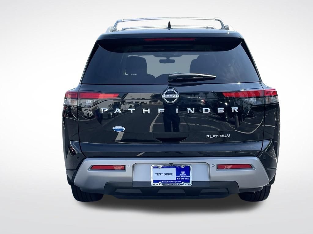 Used 2023 Nissan Pathfinder Platinum FWD image 5