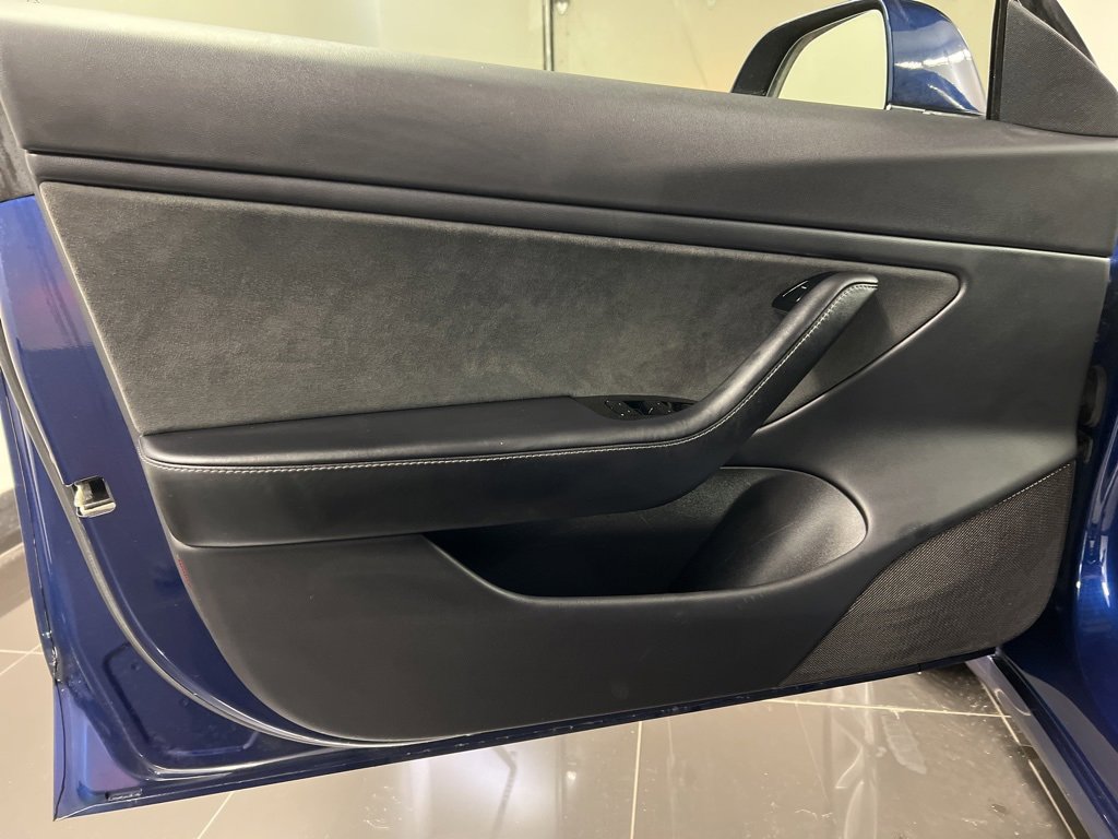 Used 2018 Tesla Model 3 Long Range image 22