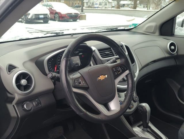 Used 2019 Chevrolet Sonic LT w/ Convenience Package image 11