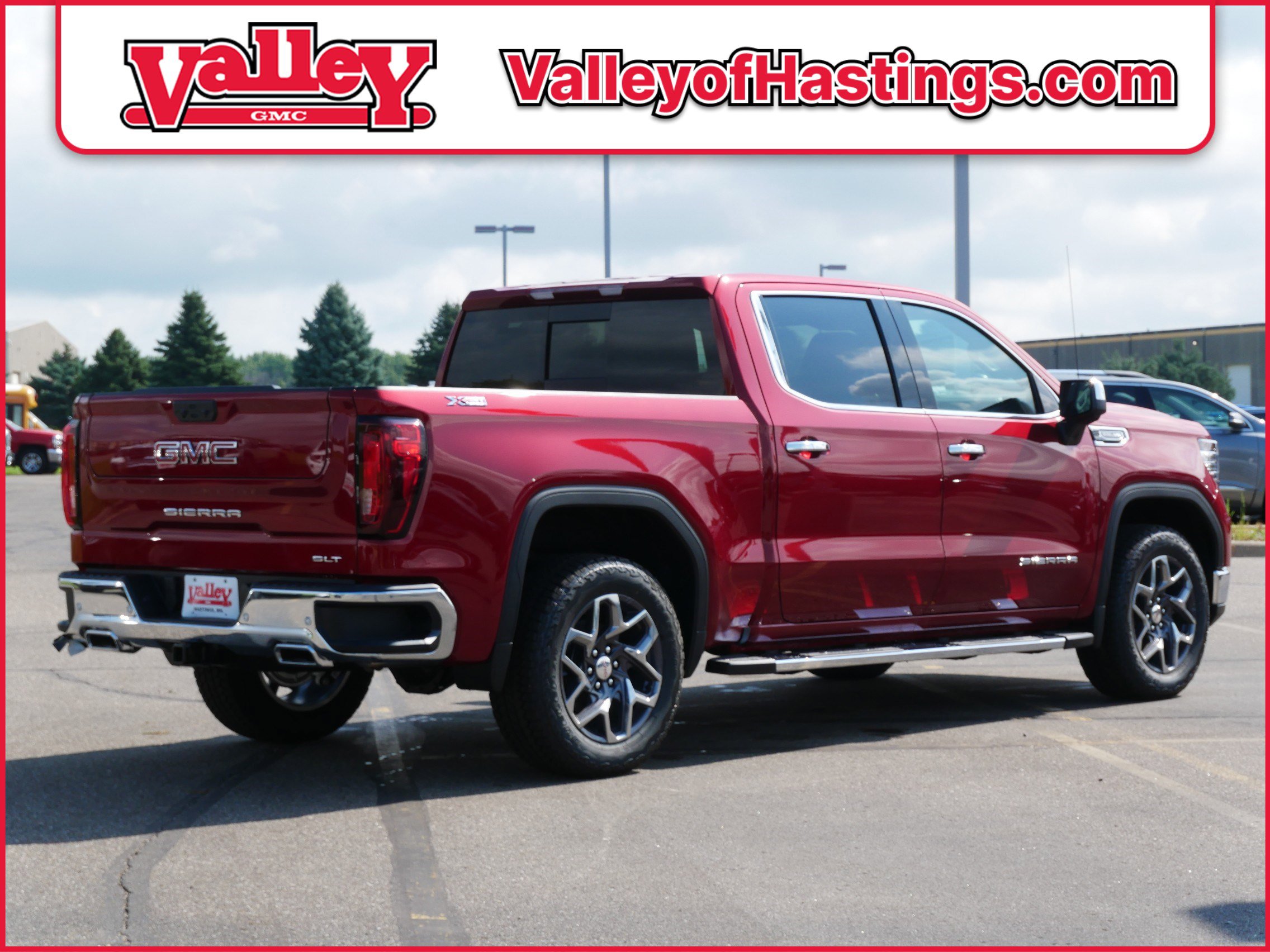 New 2026 GMC Sierra 1500 SLT w/ SLT Premium Plus Package image 2