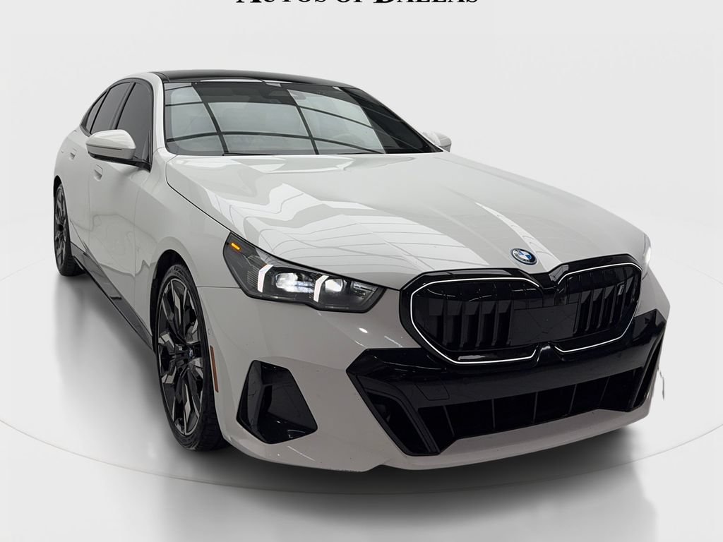Used 2024 BMW i5 eDrive40i w/ Executive Package RWD image 2