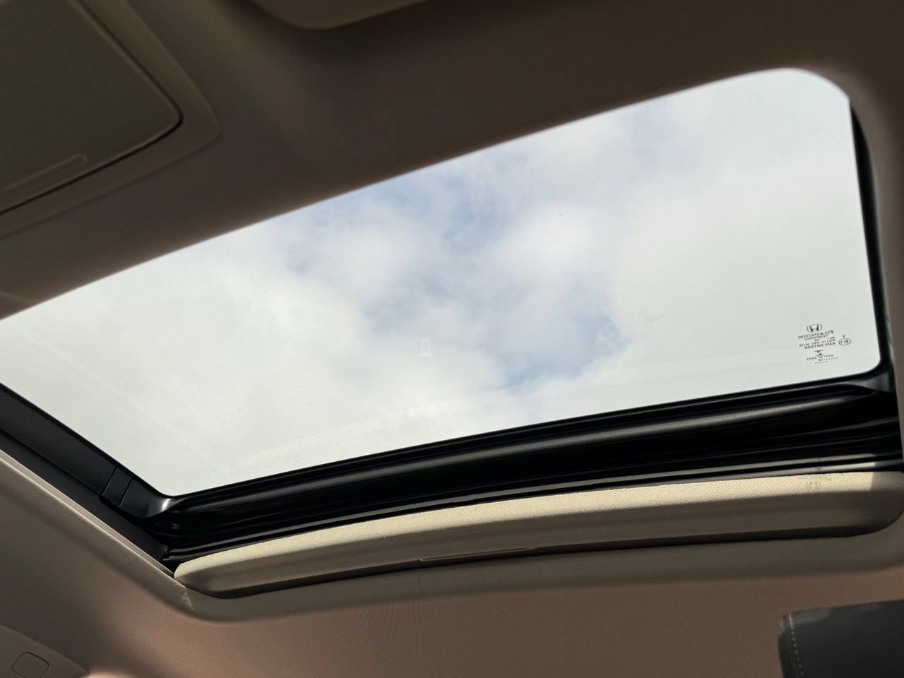 Used 2018 Honda Accord EX image 18