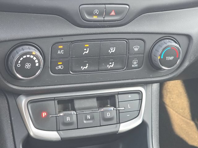 Used 2024 GMC Terrain SLE FWD image 19