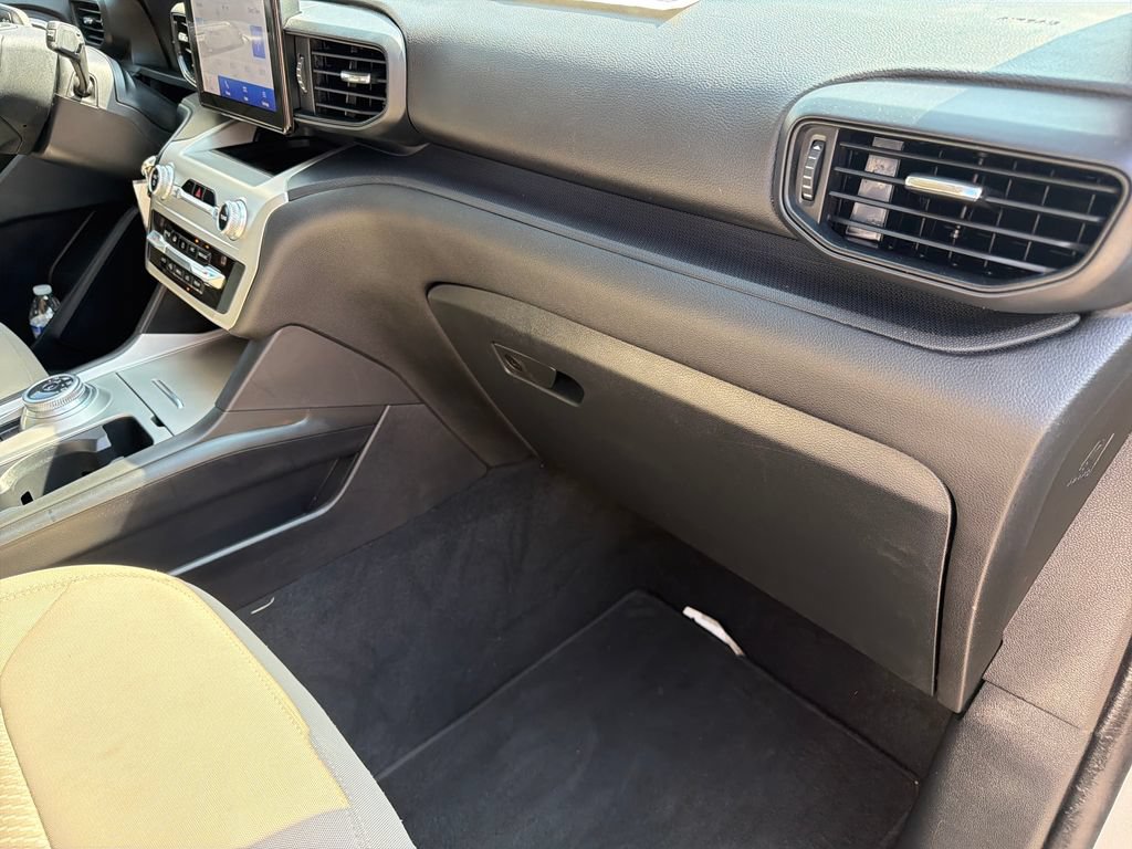 Used 2021 Ford Explorer 2WD image 35